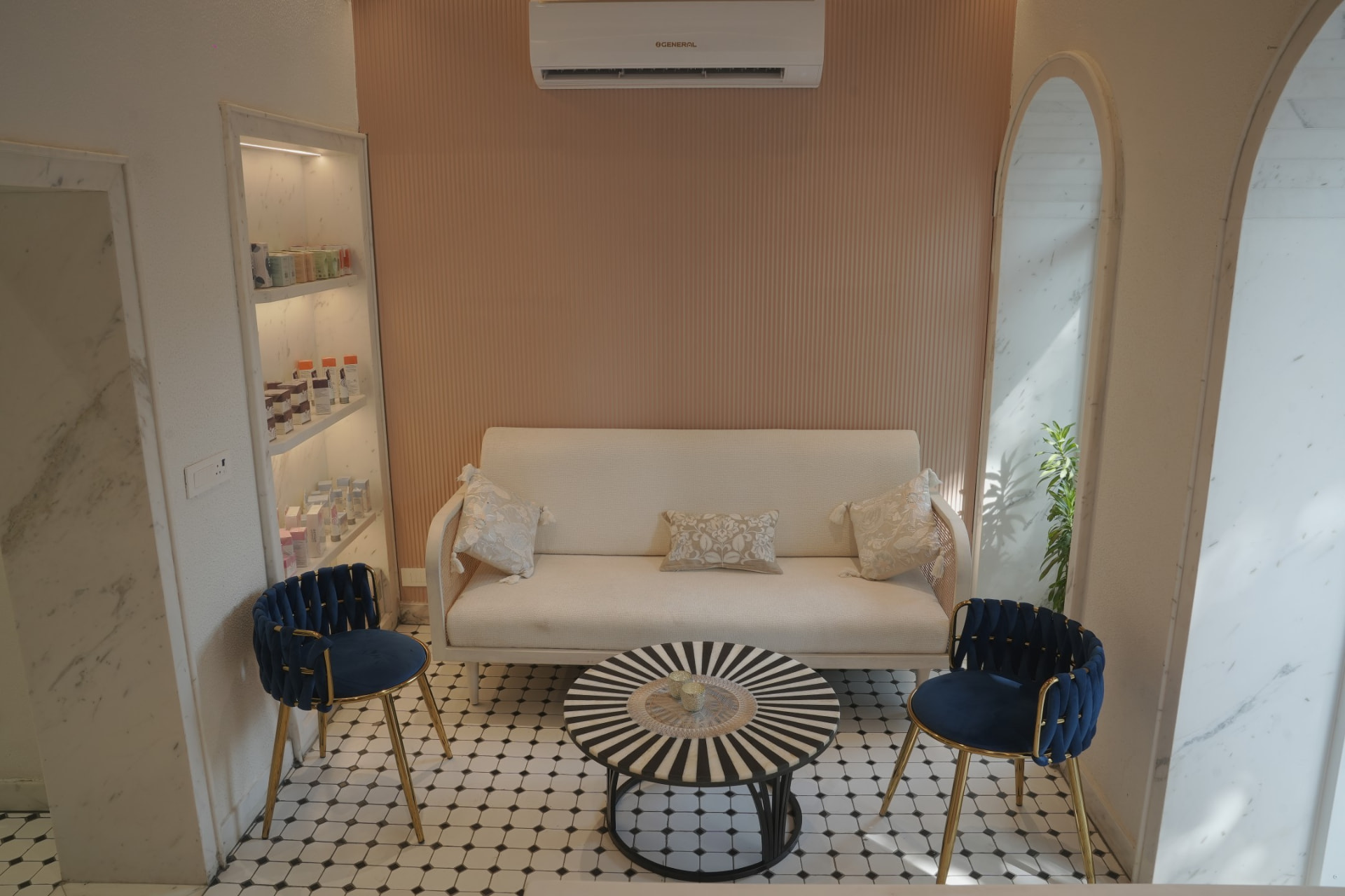 Soirée salon interior
